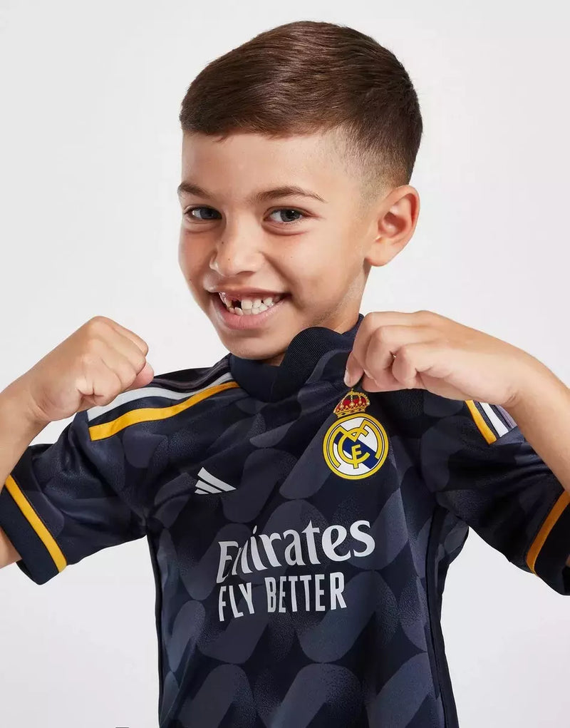 Kit Infantil Real Madrid Away 23/24